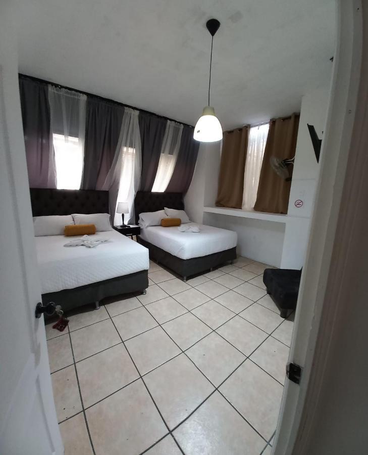 Global Airport Inn Free Shuttle Guatemala City Exterior photo