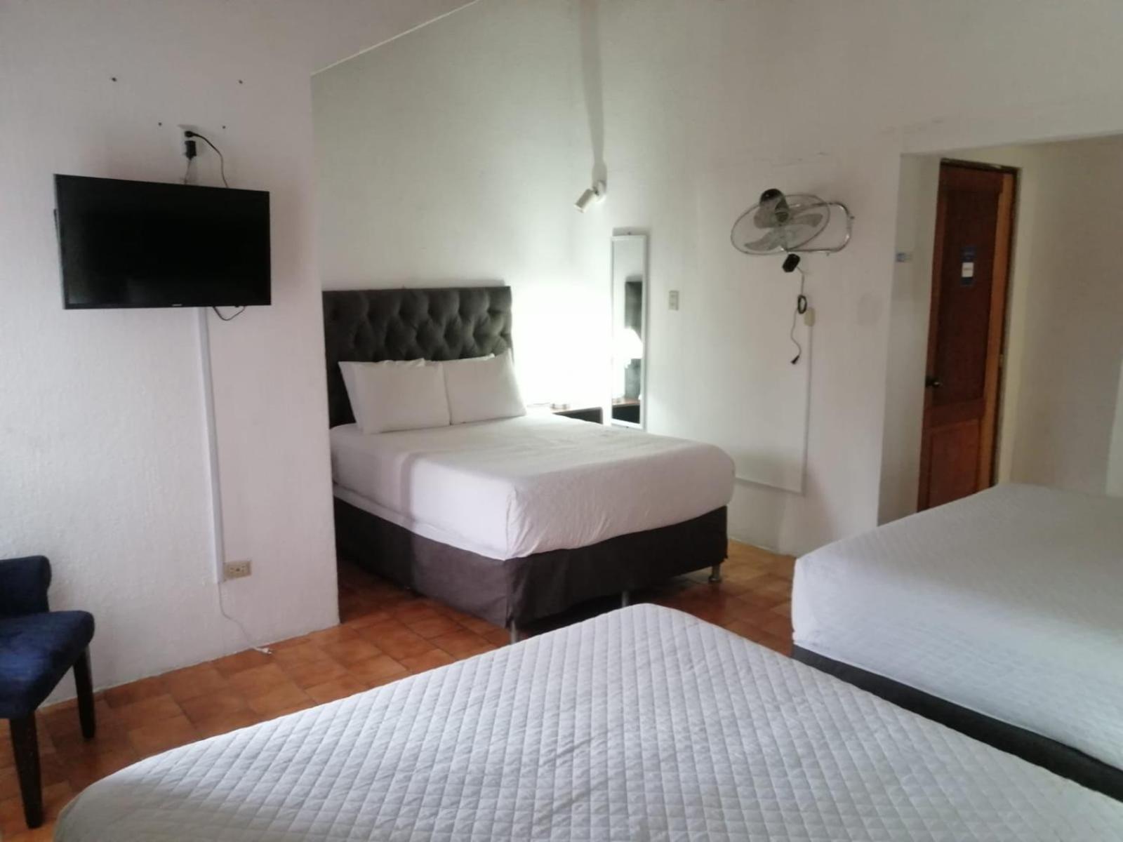 Global Airport Inn Free Shuttle Guatemala City Exterior photo