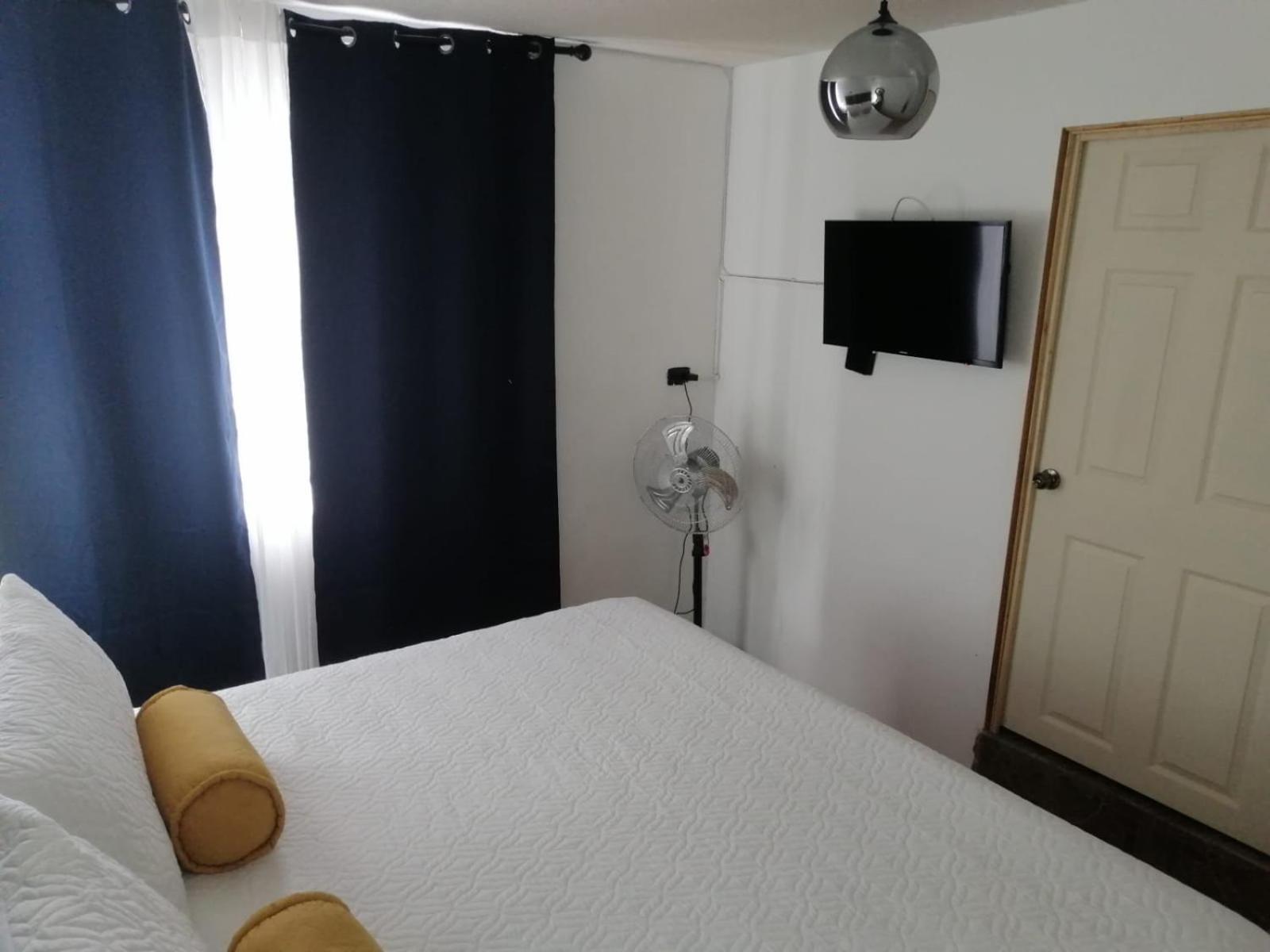 Global Airport Inn Free Shuttle Guatemala City Exterior photo